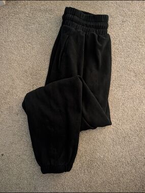 wild fable Black Women's Jogger Sweatpants